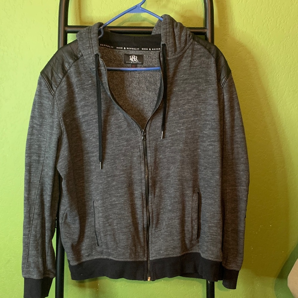 Rock & Republic Men's Heather Charcoal Zip-Up Hoodie